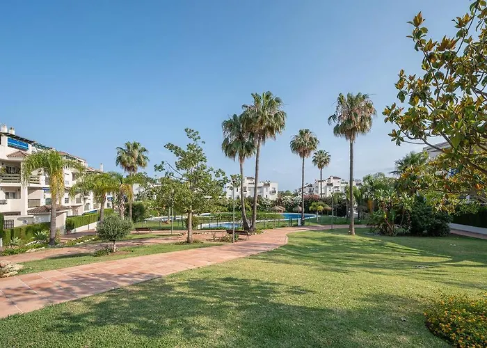 아파트 Flat -puerto Banus Locrimar 3-pool-parking