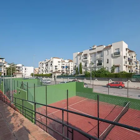 Flat -puerto Banus -6 A 8 Persons-pool-parking Apartment Marbella