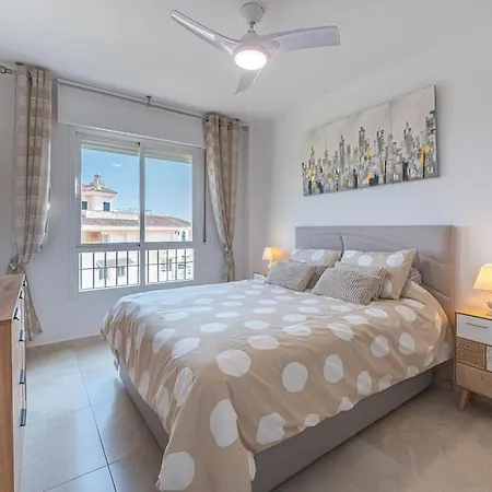 Flat -puerto Banus Locrimar 3-pool-parking