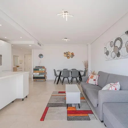 Apartment Flat -puerto Banus -6 A 8 Persons-pool-parking