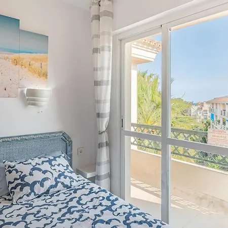 Flat -puerto Banus -6 A 8 Persons-pool-parking Apartment