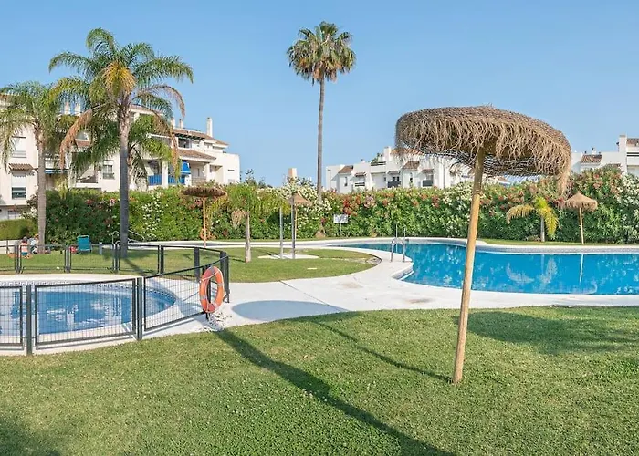 Flat -puerto Banus Locrimar 3-pool-parking