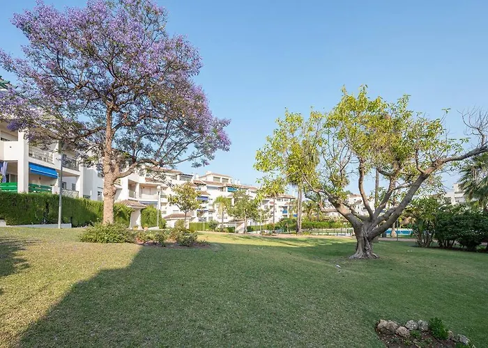 Flat -puerto Banus Locrimar 3-pool-parking アパート