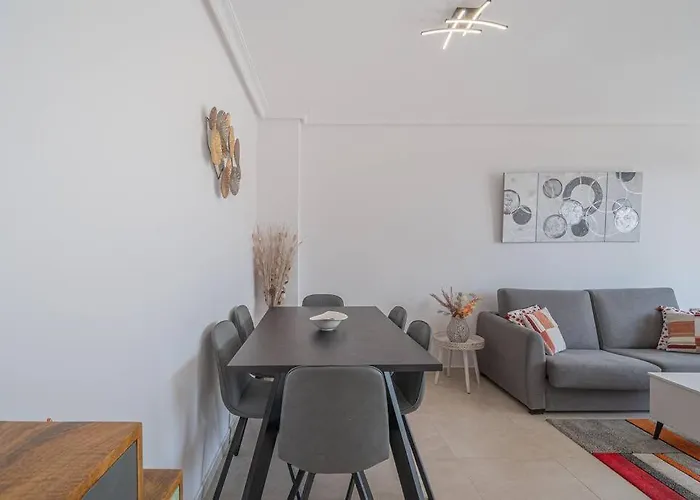 Flat -puerto Banus Locrimar 3-pool-parking *