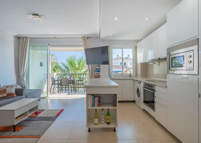 Flat -puerto Banus Locrimar 3-pool-parking