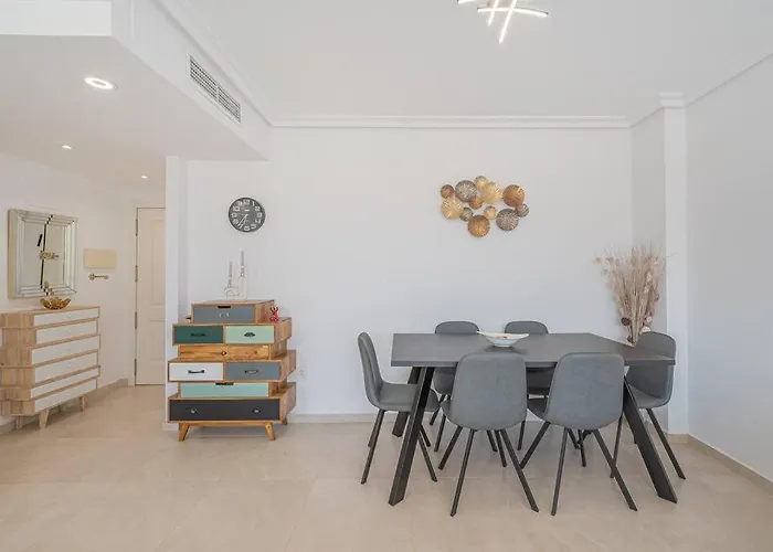 Flat -puerto Banus Locrimar 3-pool-parking *