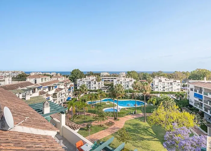 Flat -puerto Banus Locrimar 3-pool-parking *