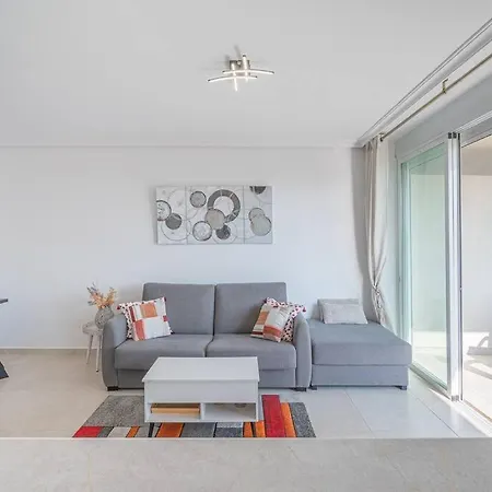 Flat -puerto Banus Locrimar 3-pool-parking